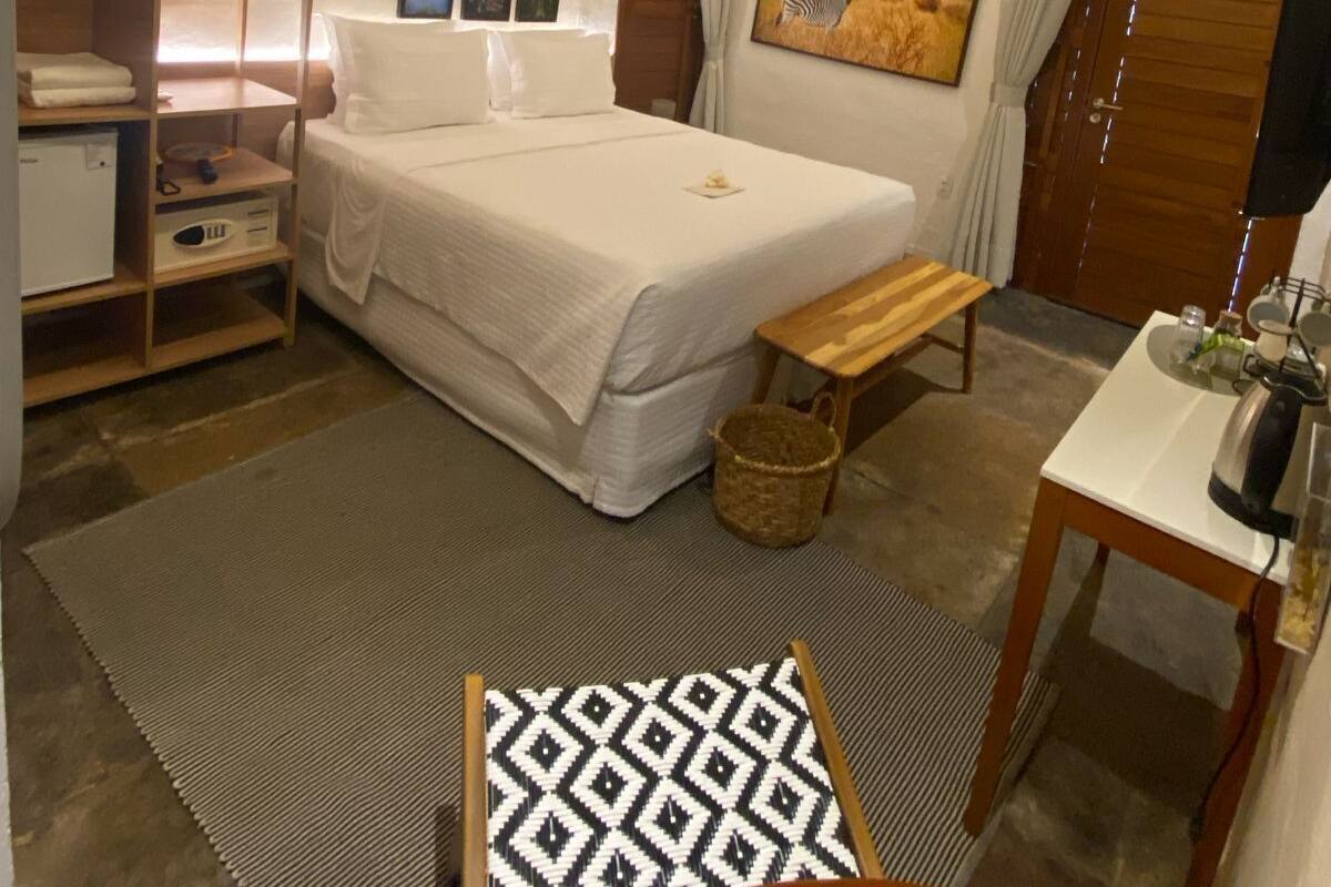 In-room safe, desk, iron/ironing board, free WiFi