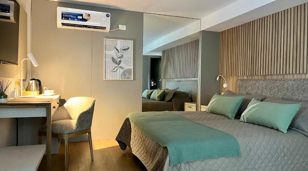 In-room safe, desk, laptop workspace, free WiFi