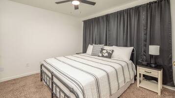 3 bedrooms, iron/ironing board, free WiFi, bed sheets