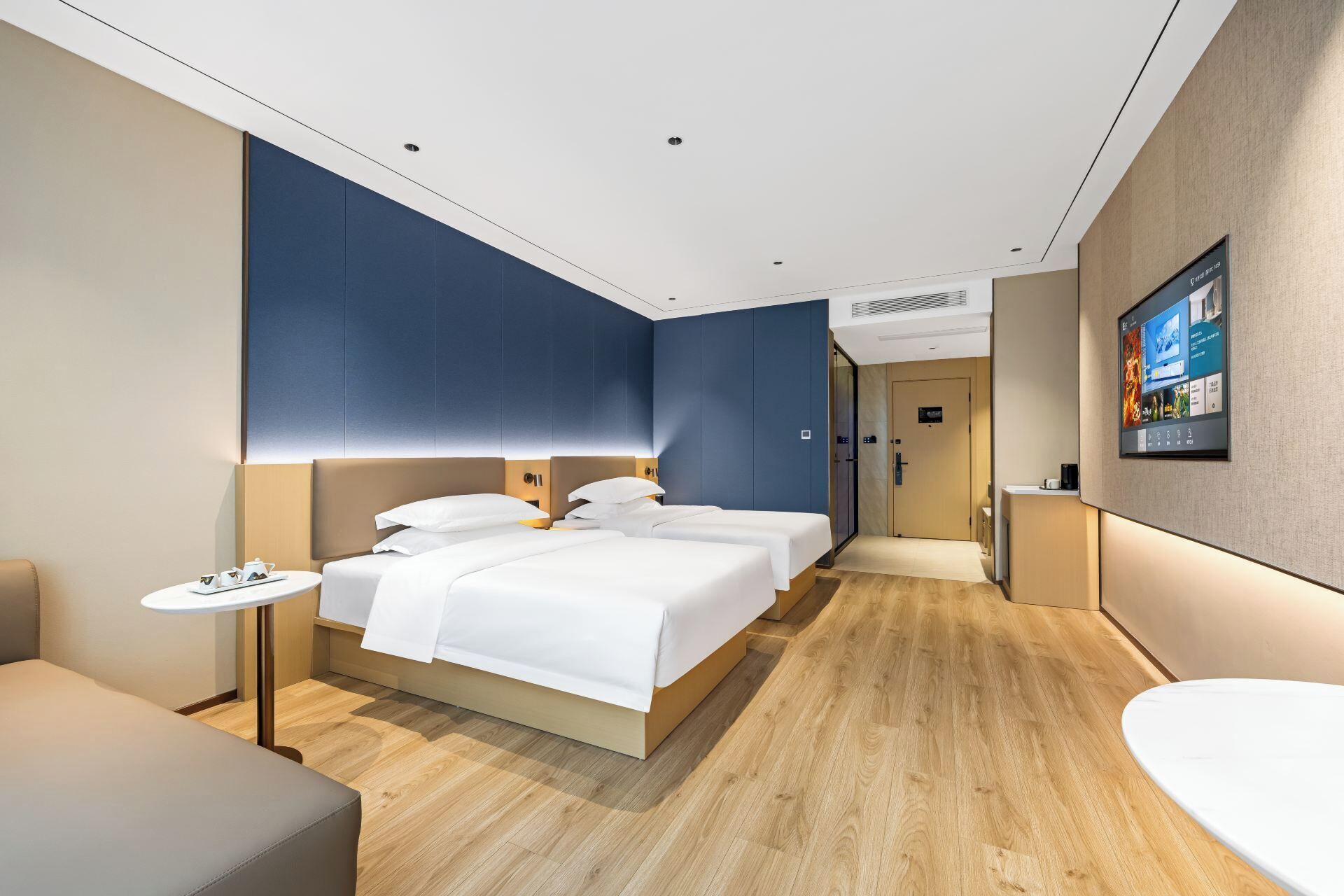 Comfort Twin Room | Laptop workspace, free WiFi