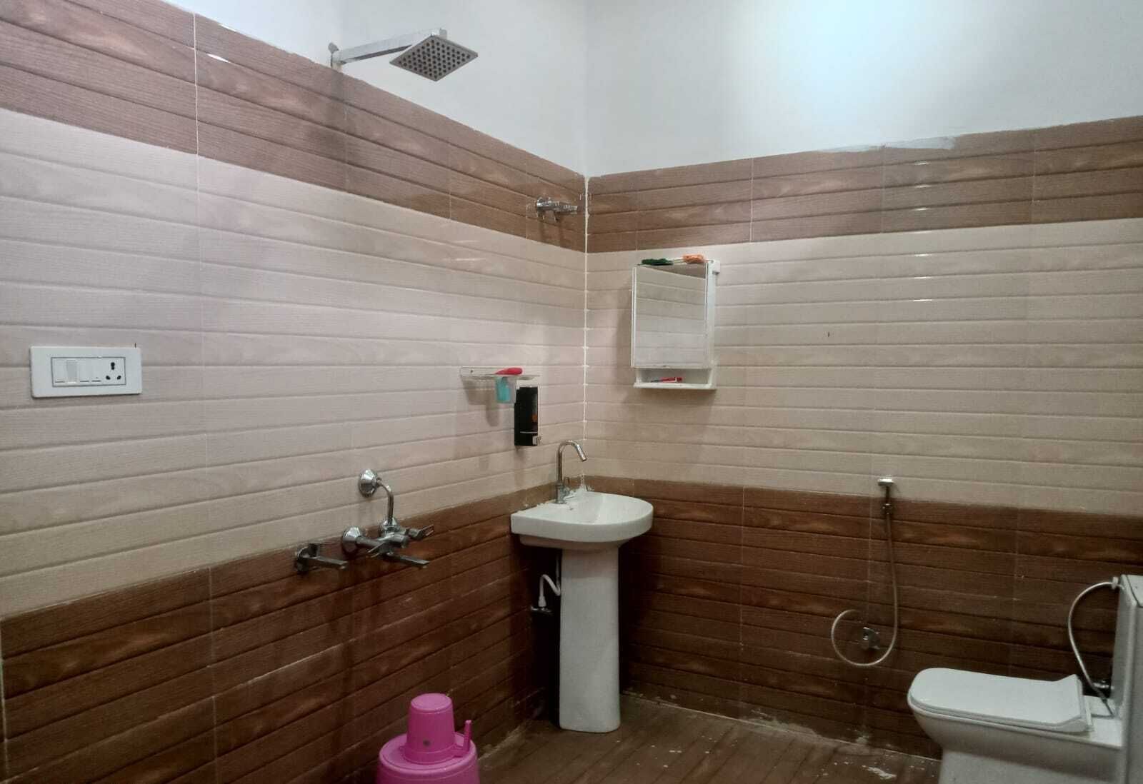 Shower, towels, soap