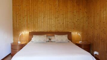 2 slaapkamers, reisbedje, gratis wifi