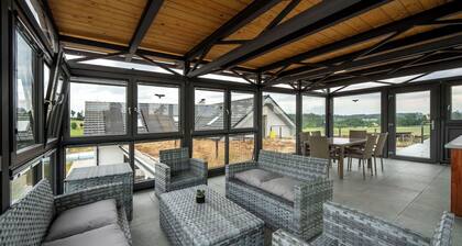 Angenehme Wohnung mit Pool, W-LAN, Klimaanlage, Whirlpool, TV, Innenhof und Haustiere erlaubt