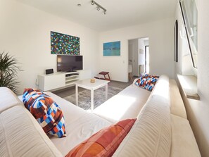 Ferros/tábuas de passar roupa, Wi-Fi de cortesia, roupa de cama
