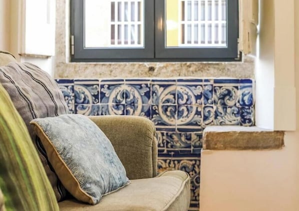 Interior - Modern luxury apartment in the city center with amenities: air conditioning and an elevator (Lisboa)