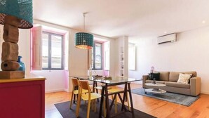 Dining - Elegant designer retreat on Av. da Liberdade (Lisboa)