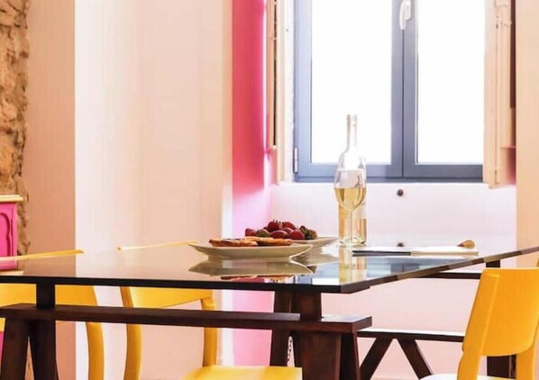 Dining - Elegant designer retreat on Av. da Liberdade (Lisboa)