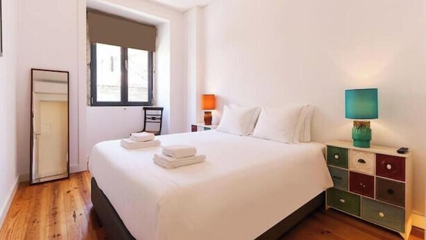 1 bedroom, iron/ironing board, WiFi, bed sheets - Elegant designer retreat on Av. da Liberdade (Lisboa)
