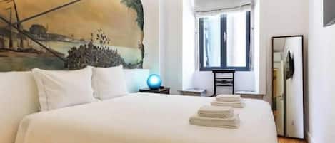 1 habitación, tabla de planchar con plancha, wifi y ropa de cama