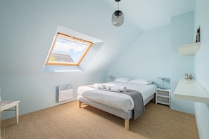 Bügeleisen/Bügelbrett, kostenloses WLAN, Bettwäsche