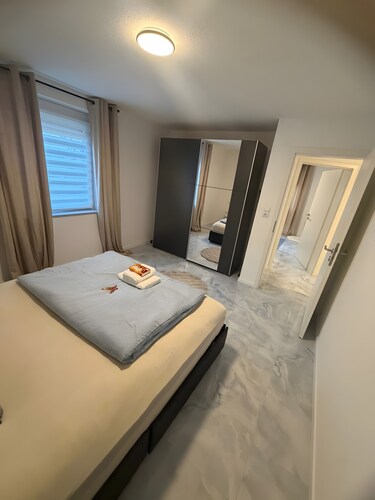 Apartment 'Fewo Am Berneckstrand' mit Gemeinschaftsgarten und WLAN