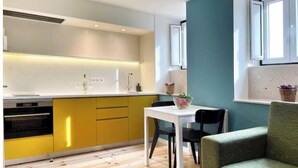 Interior - Azzulea R22: an elegant apartment near Rossio Square (Lisboa)