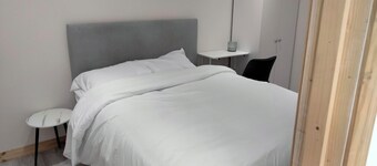 The Place Cabin | King Bed, Ensuite & Kitchenette 7minutes to Portrush beach