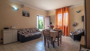 Villa, Garden View | Living area