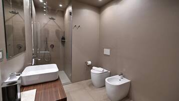 Chambre Double Deluxe, vue colline | Salle de bain