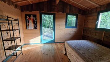 2 bedrooms, bed sheets