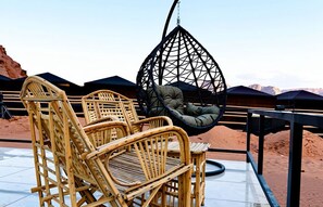 Superior kamer, 1 twee- of 2 eenpersoonsbedden, balkon, uitzicht op bergen | Terras