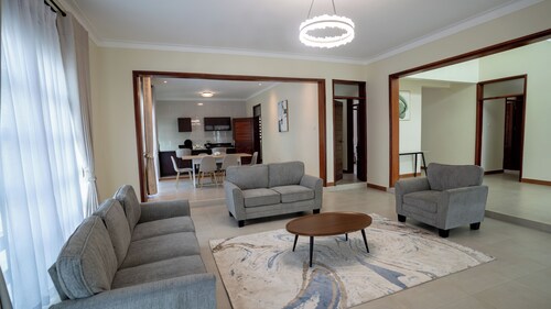 Bella Vista Villas LTD