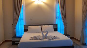 Kamar Eksekutif, balkon | Brankas dan Wi-Fi gratis