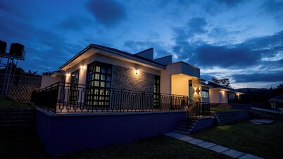 Bella Vista Villas LTD