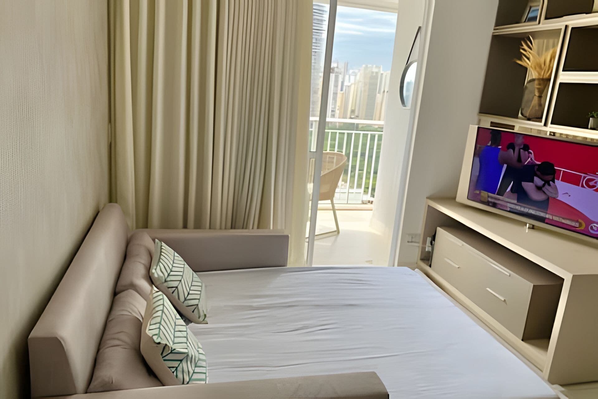 Apartment | Iron/ironing board, WiFi (free), bed sheets