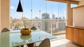 Apartment | Dining