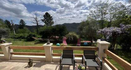 Villa « Parvanelles En Cévennes » avec vue montagne, Wi-Fi et climatisation