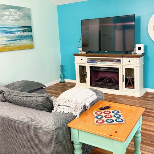Comfy Mount Dora Cottage - King Bed - Updated & Clean!