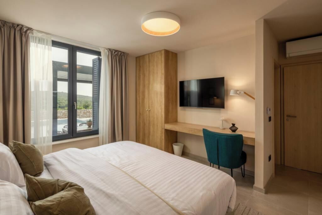4 chambres, fer et planche à repasser, Wi-Fi, draps fournis