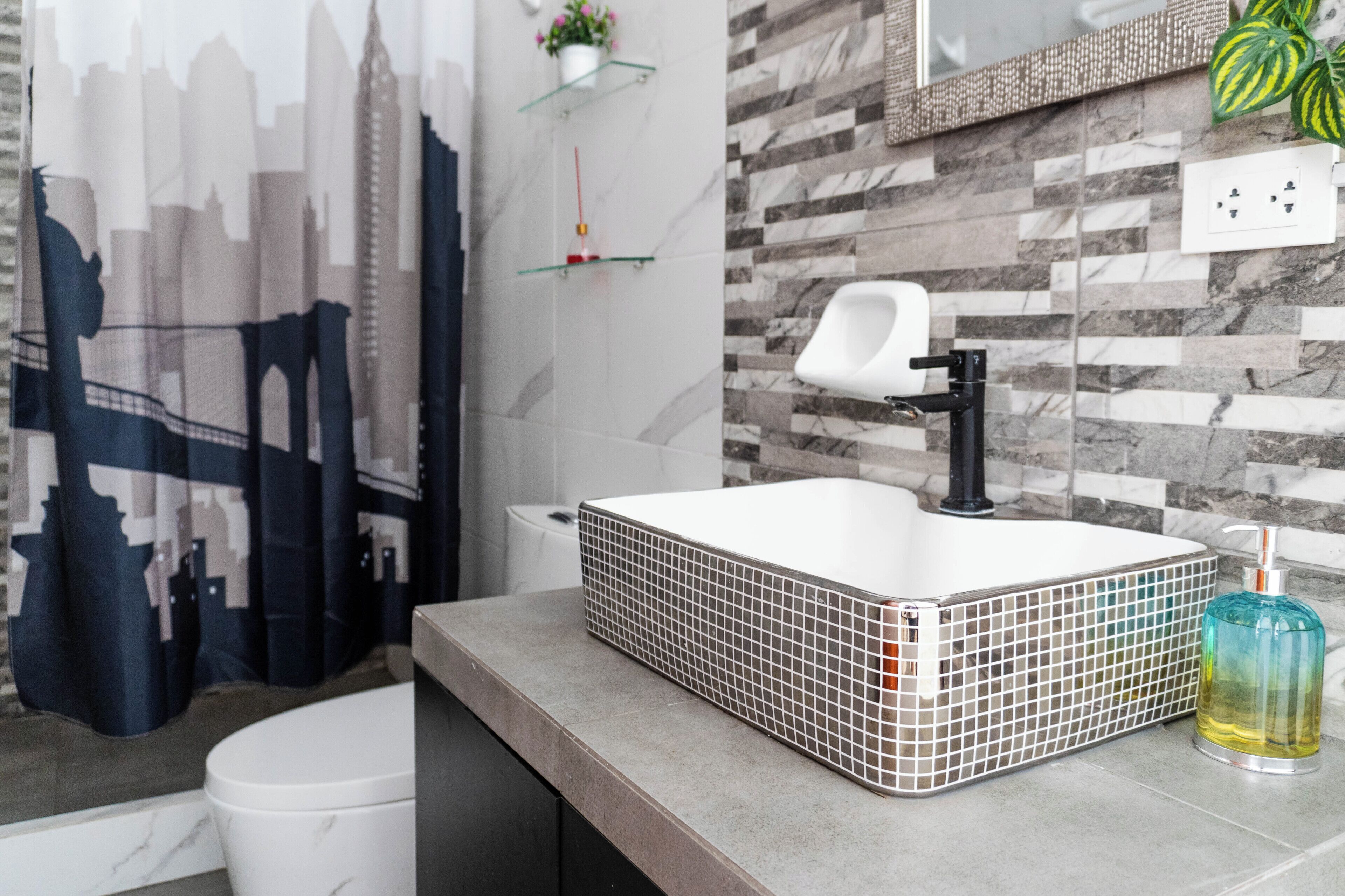 Toallas y papel de baño 