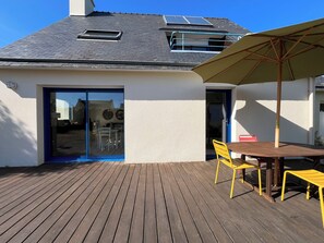 Outdoor dining - Beach House / Rhuys Peninsula (Sarzeau)