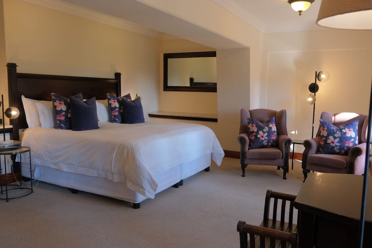 Deluxe Room, Patio, Garden View