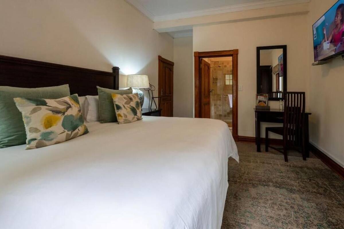 Family Suite, Patio, Garden View