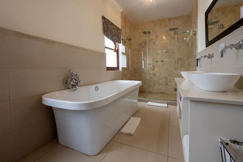 Suite, Balcony, Mountain View | Bathroom | Slippers