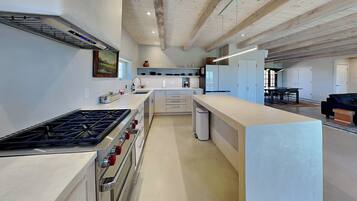 House (2 Bedrooms) | Property amenity