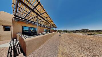 House (2 Bedrooms) | Front of property