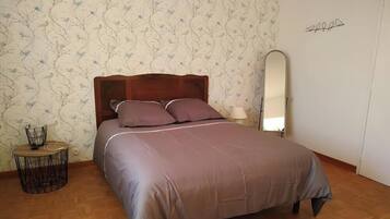 Iron/ironing board
