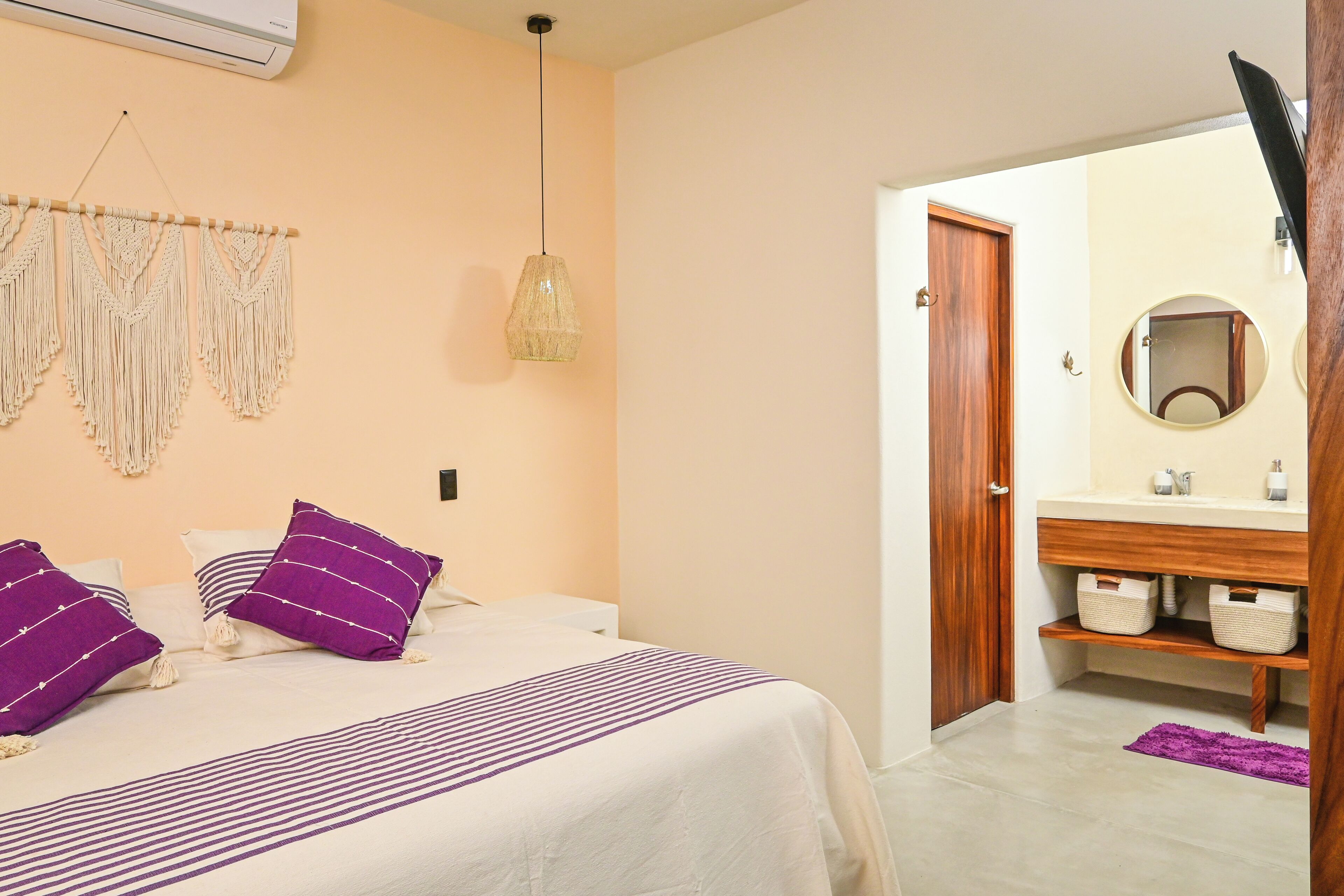 1 chambre, fer et planche à repasser, Wi-Fi, draps fournis