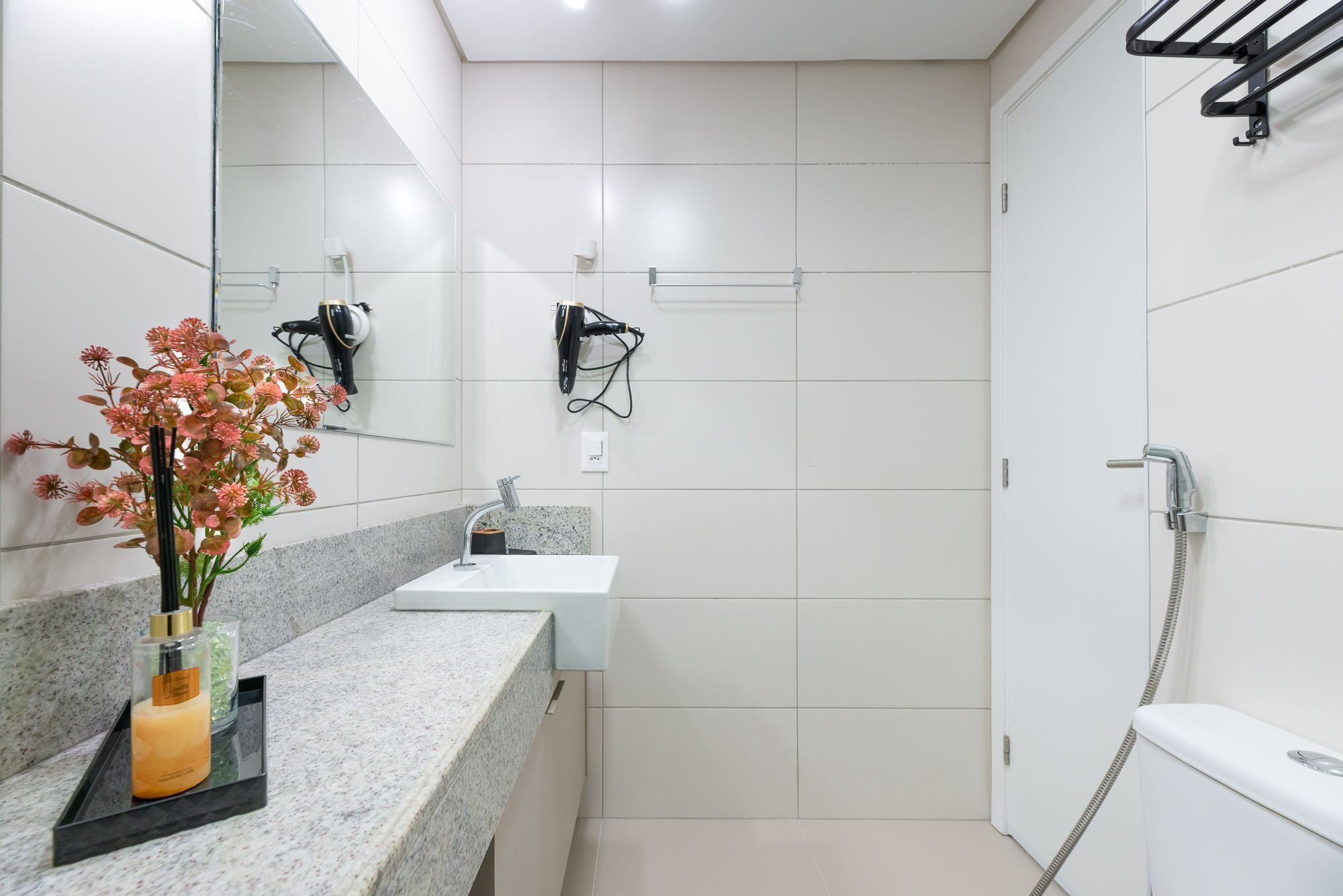 Comfort Apartment | Bathroom