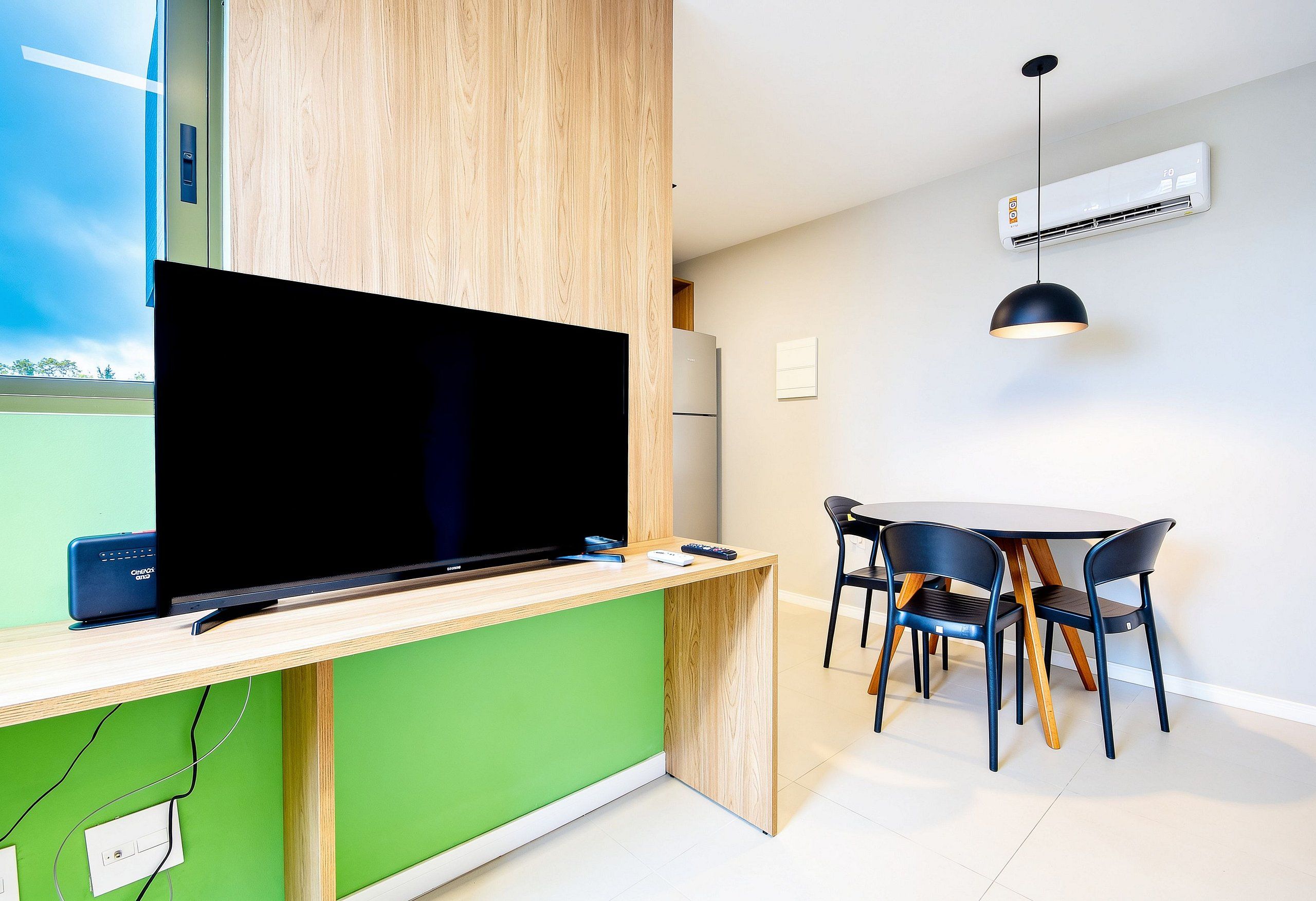 Comfort Apartment | Dining