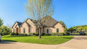 House, Patio, Garden View | Exterior