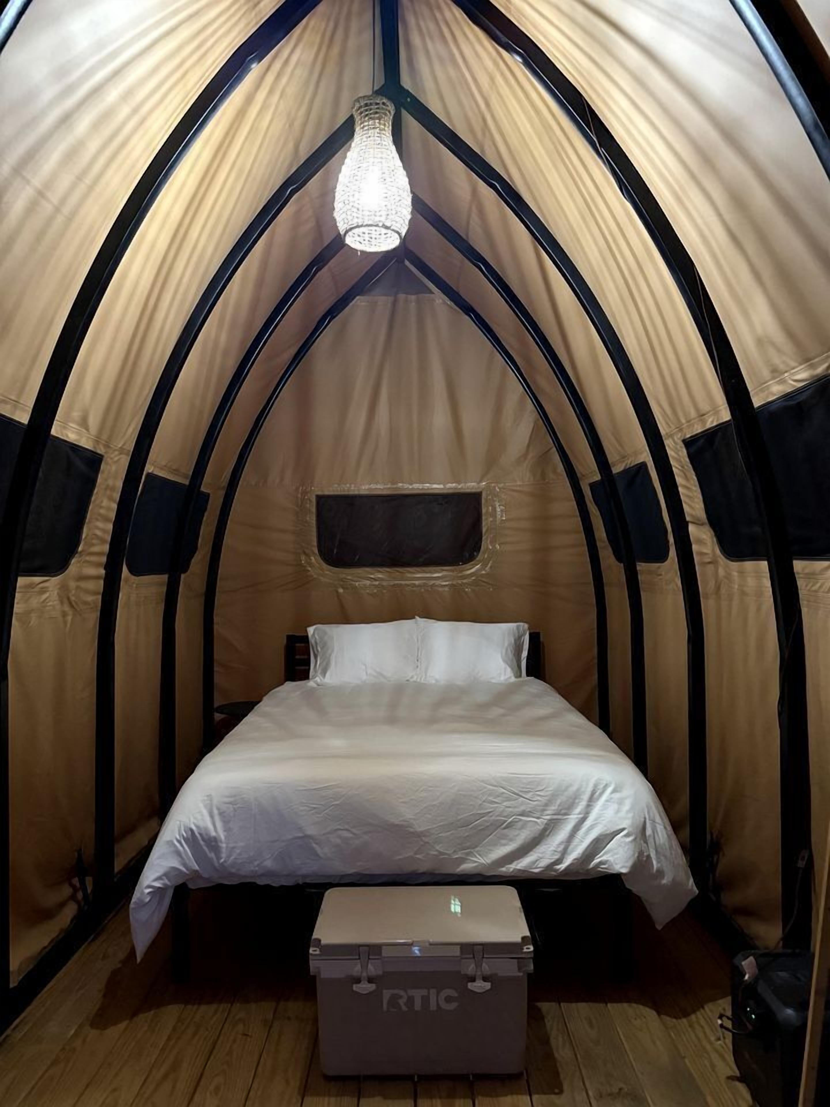1 habitación y ropa de cama 