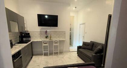 Remarkable 8-bed House in Blackpool