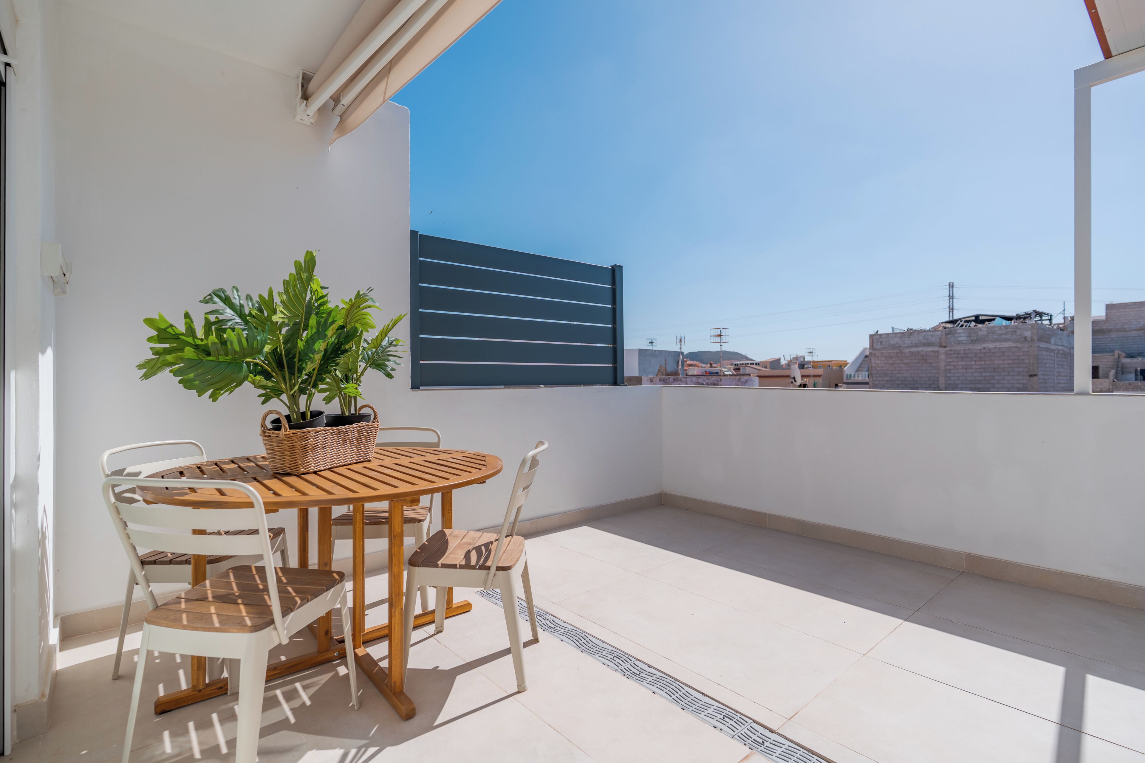 Departamento, 2 habitaciones, balcón | Balcón