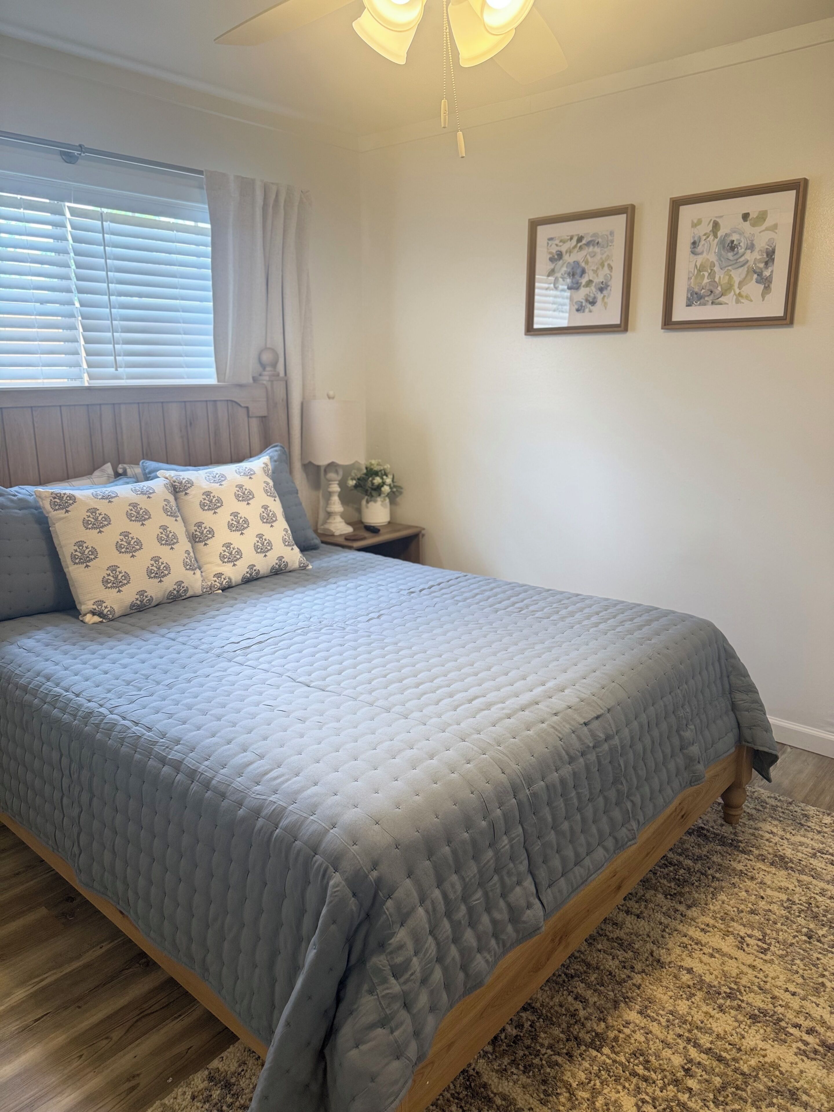 2 bedrooms, iron/ironing board, WiFi, bed sheets