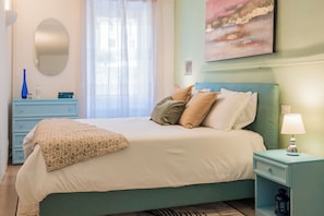 Room - Vrbo Property (Riomaggiore)