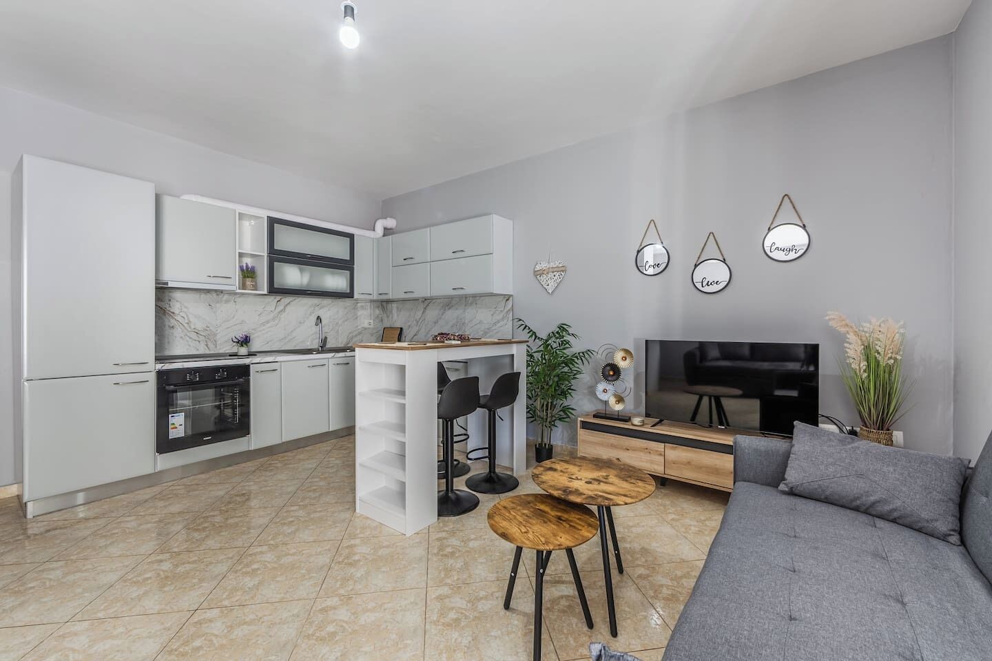 Fernseher