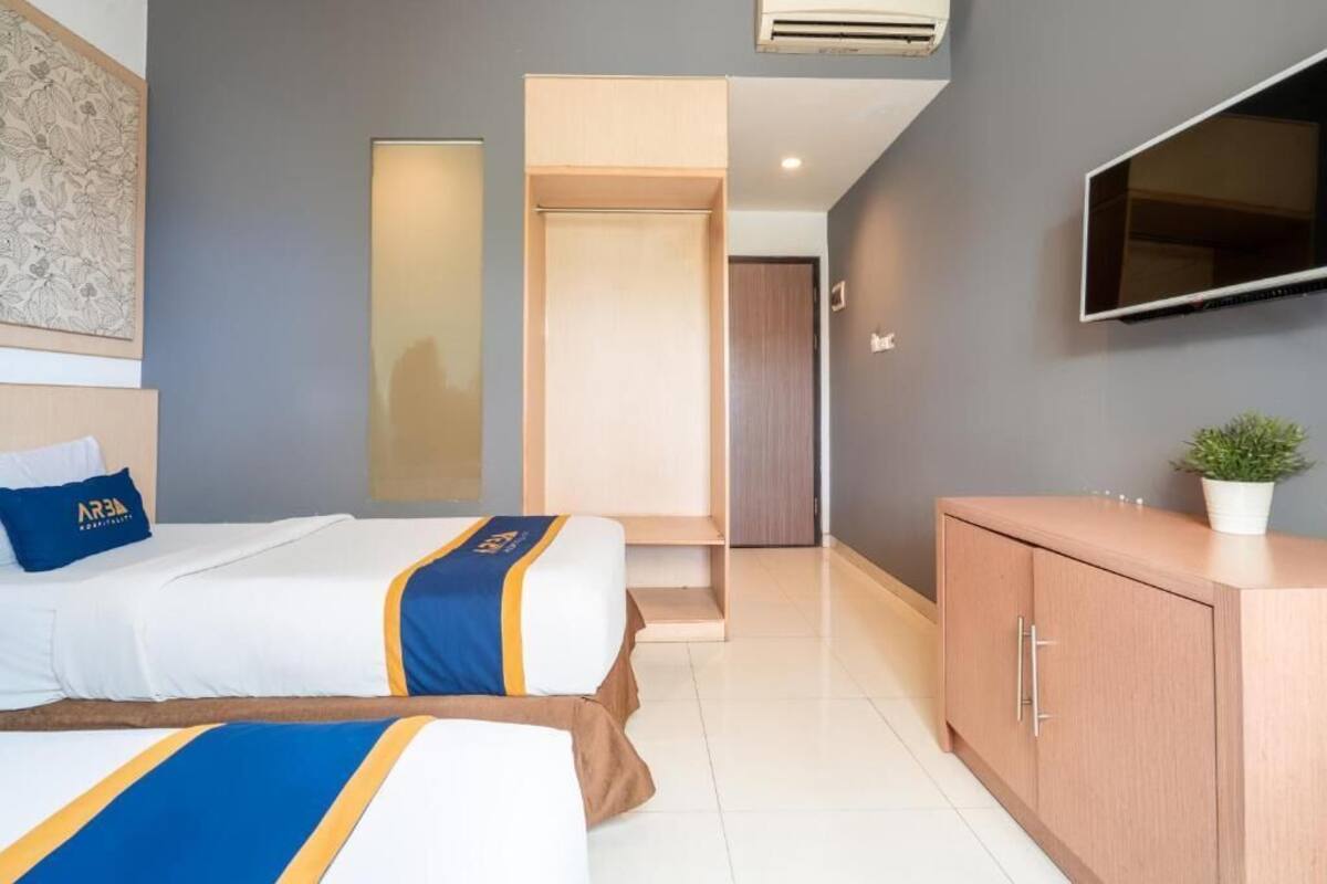 Deluxe Twin Room | Free WiFi, bed sheets
