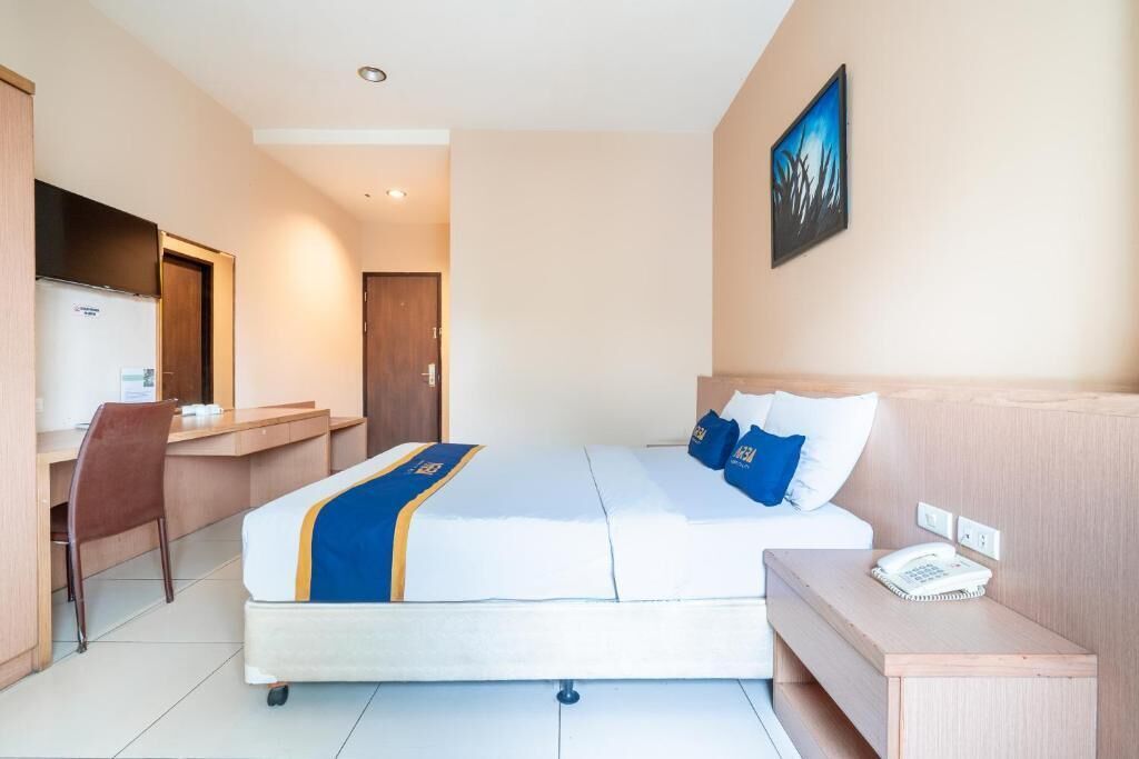 Deluxe Double Room | Free WiFi, bed sheets