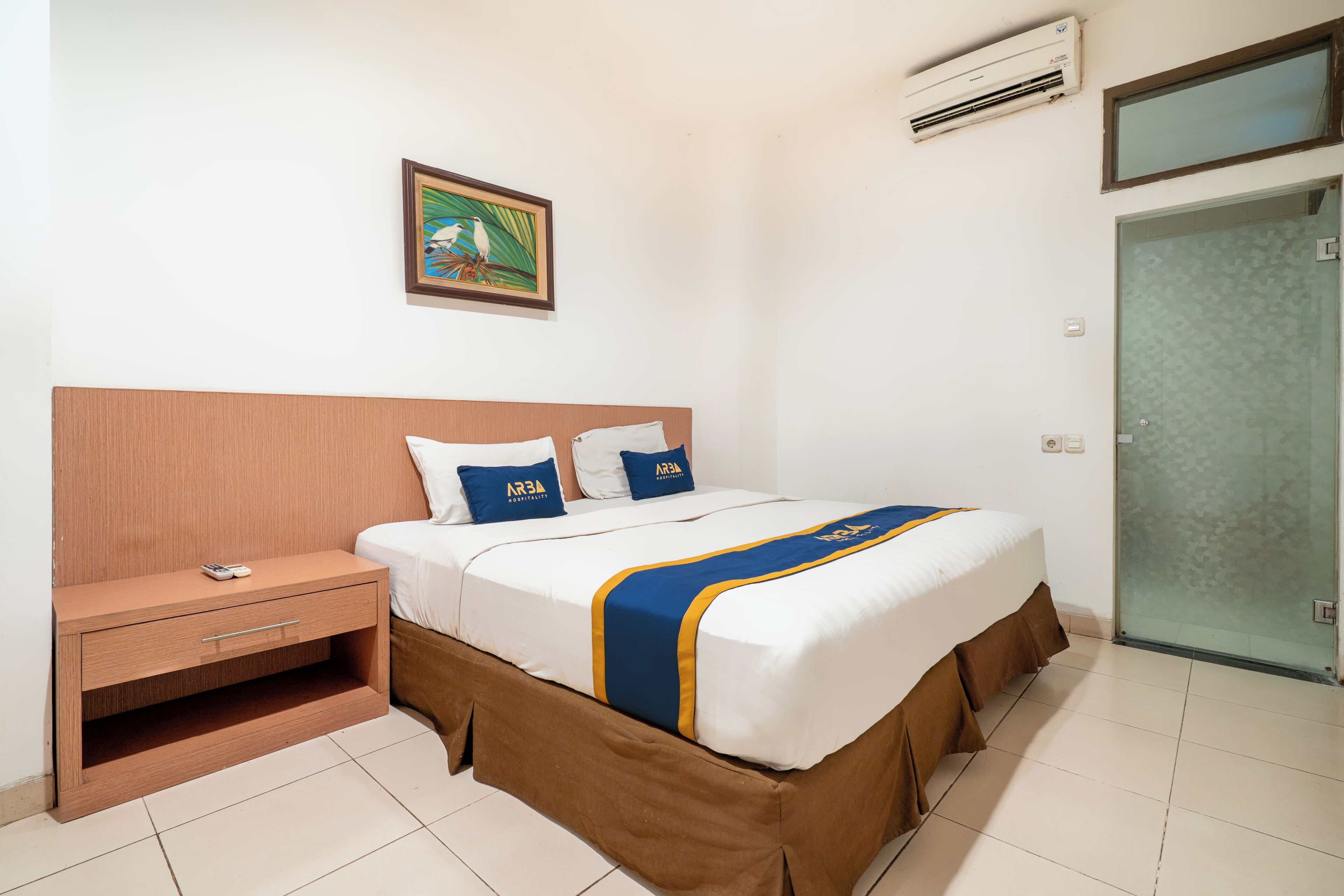 Kamar Double Standar | Wi-Fi gratis dan seprai linen